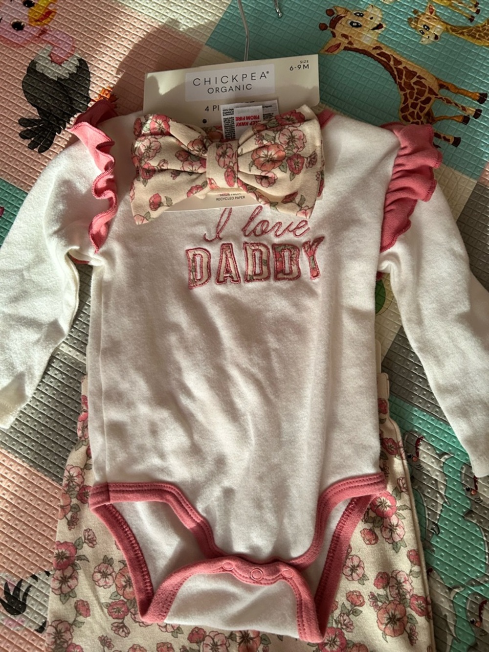 I Love Daddy Baby Outfit - Picture 2 of 3